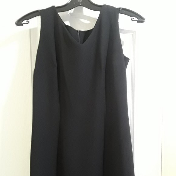 Jolibel Size 6 long black dress - Picture 1 of 5